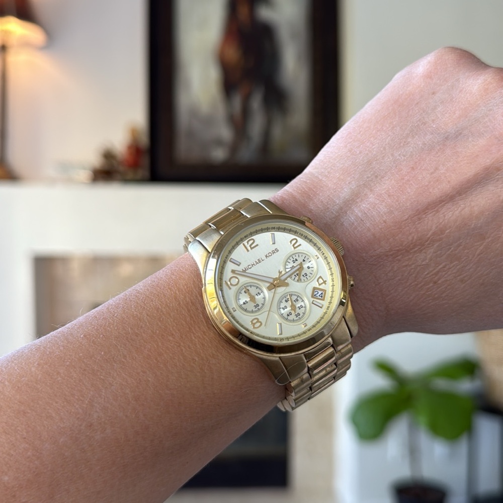 Michael Kors 2 Watches - Picture 8 of 12